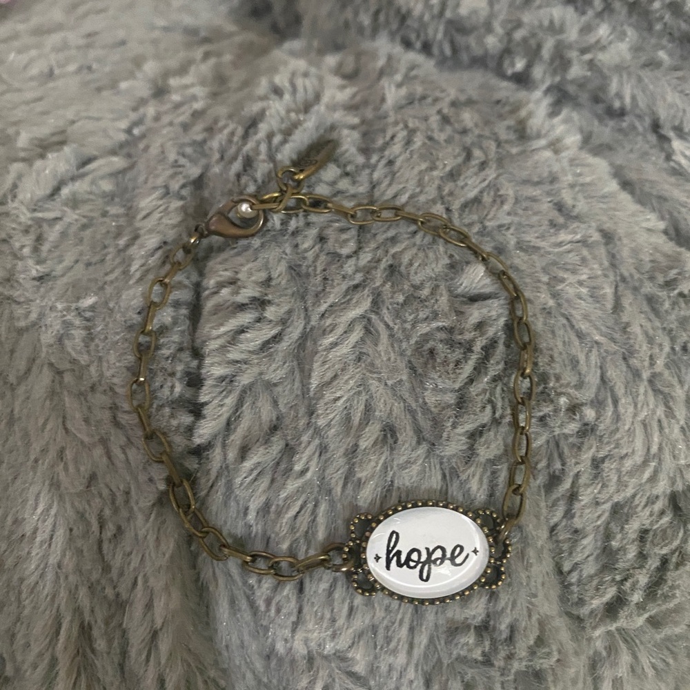 NIB Plunder HOPE bracelet